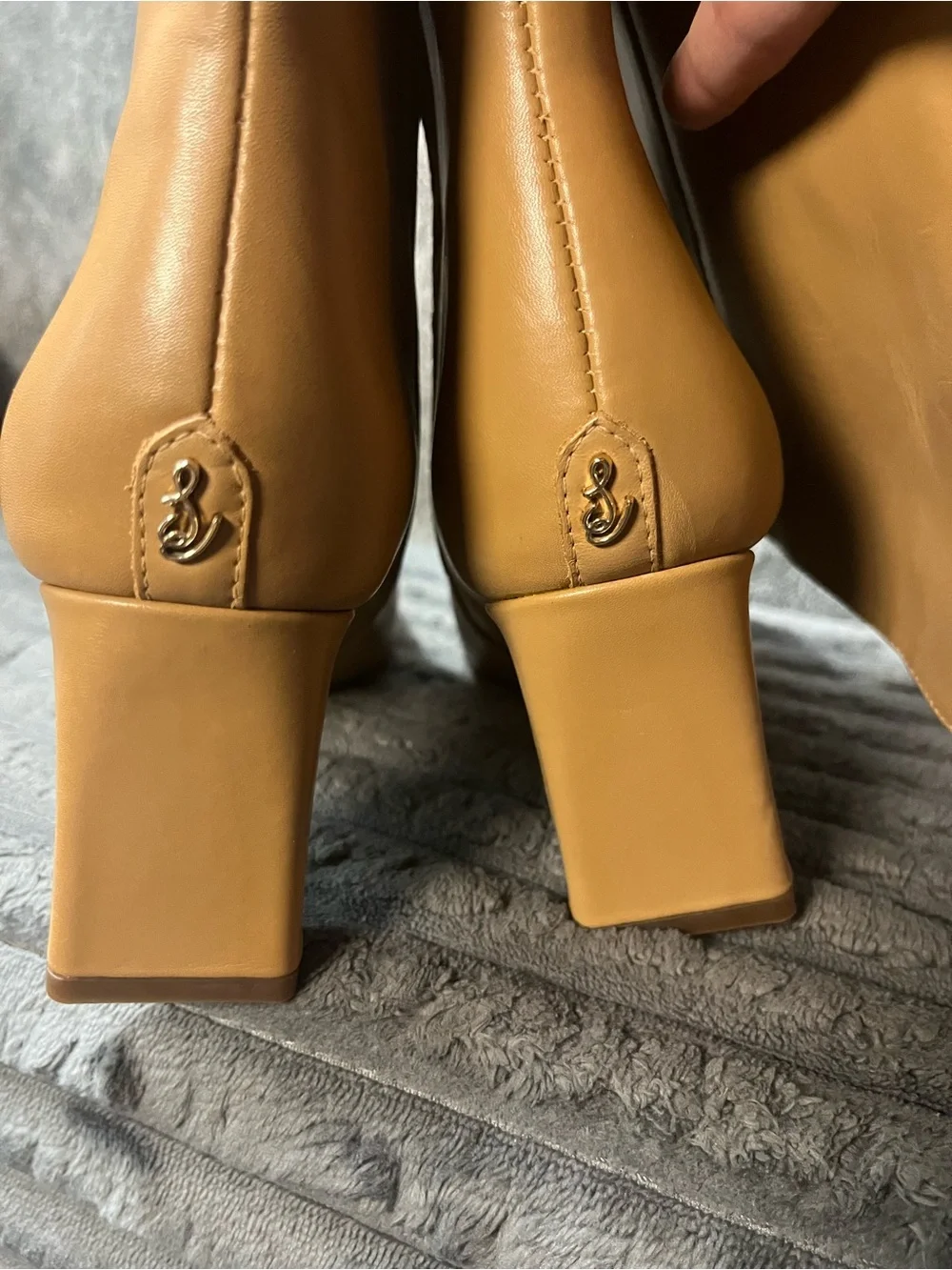 Sam Edelman classic knee